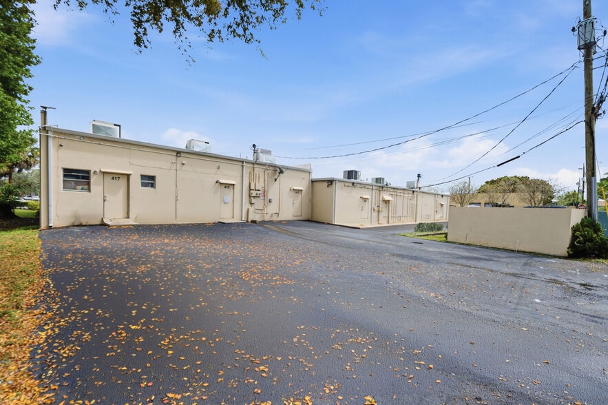 More Photos Of 401-417 N State Road 7, Margate General Retail For Sale