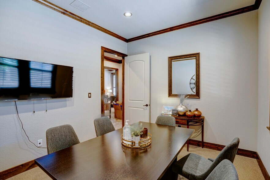 More Photos Of 9125 Belshire Dr, North Richland Hills Office For Lease