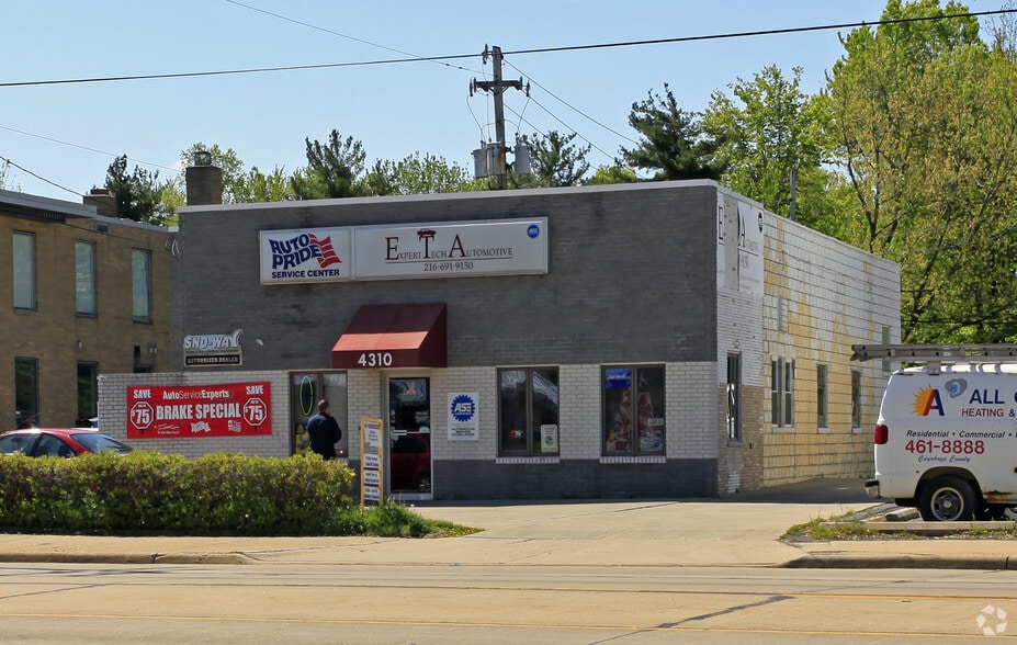 Primary Photo Of 4310 Mayfield Rd, Cleveland Auto Repair For Sale