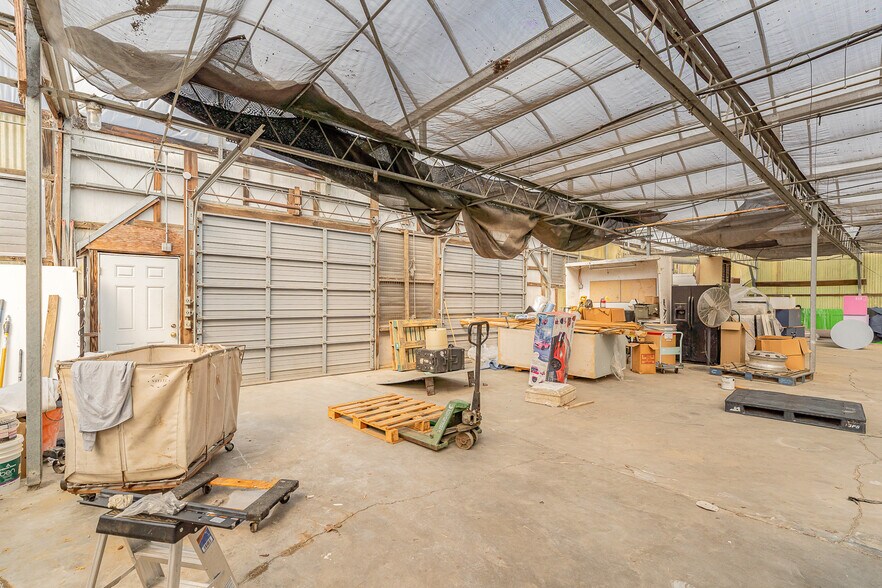 More Photos Of 1308 Starr Dr, High Point Service For Lease