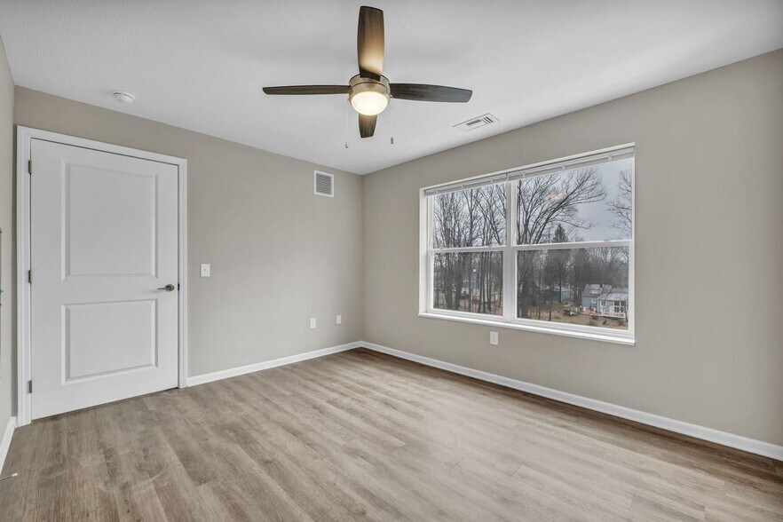 More Photos Of 6500 Powers Blvd, Parma Apartments For Lease