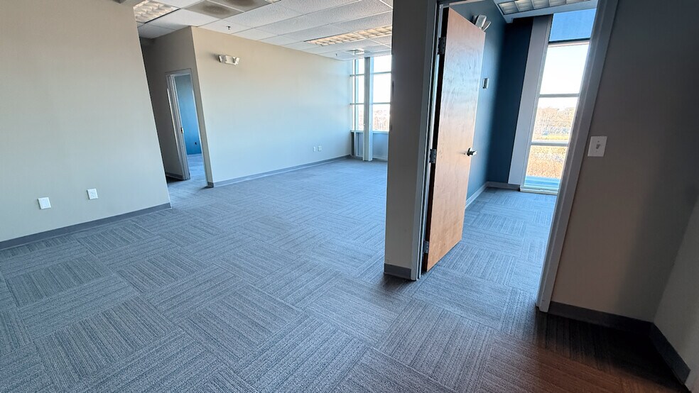 More Photos Of 517 Alcove Rd, Mooresville Office For Lease