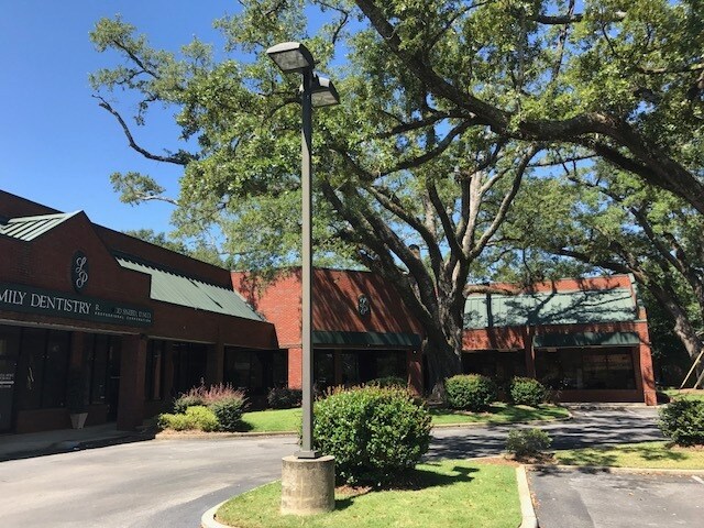 More Photos Of 6207 Cottage Hill Rd, Mobile Storefront Retail Office For Lease