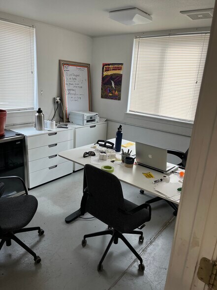 More Photos Of 1040 5th Ave, Lyons Manufacturing For Lease