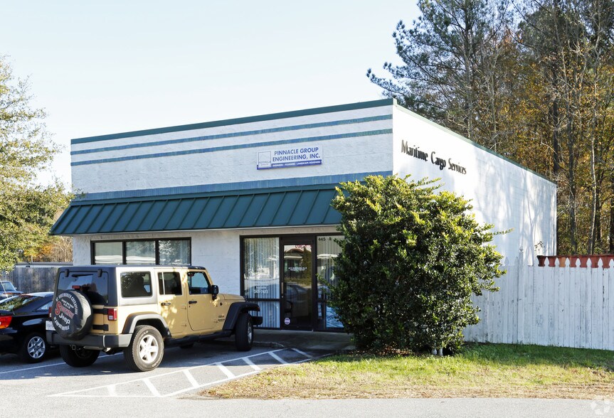 More Photos Of 445 Battlefield Blvd N, Chesapeake General Retail For Sale