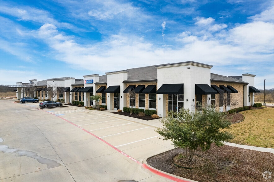 More Photos Of 10932 N Riverside Dr, Fort Worth Medical For Lease