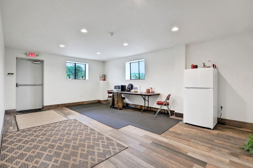 More Photos Of 269 Stone Schoolhouse Rd, Bloomingburg Warehouse For Sale