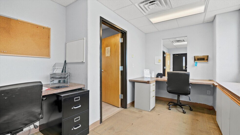 More Photos Of 1900 US 69, Excelsior Springs Warehouse For Sale