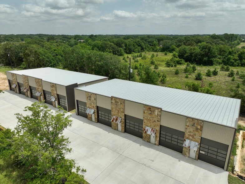 More Photos Of 17214 Huffmeister Rd, Cypress Showroom For Sale