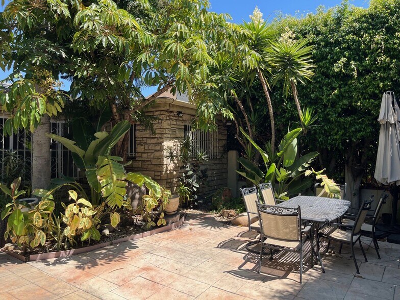 More Photos Of 8927 Sawyer St, Los Angeles Specialty For Sale