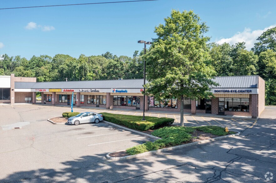 More Photos Of 49-98 Turnpike Sq, Milford Freestanding For Lease
