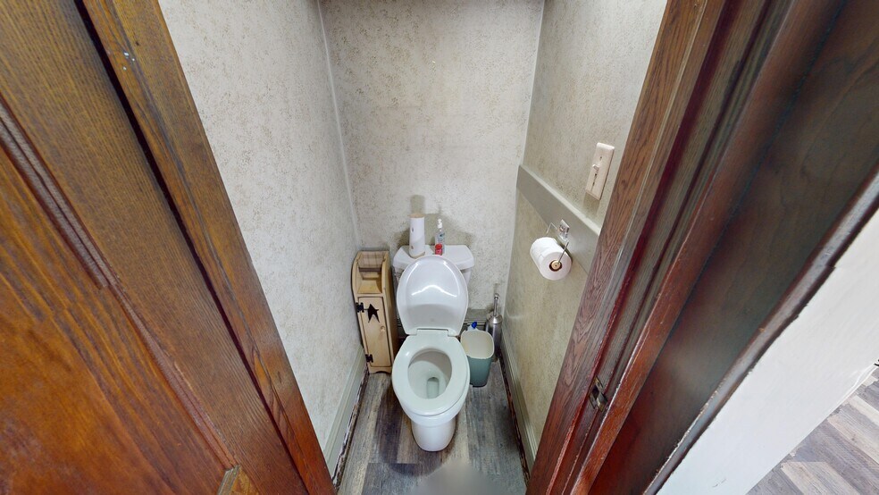 More Photos Of 160 Compton Road, Wantage Office Residential For Sale