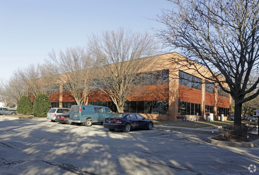 More Photos Of 160 Greentree Dr, Dover Medical For Lease