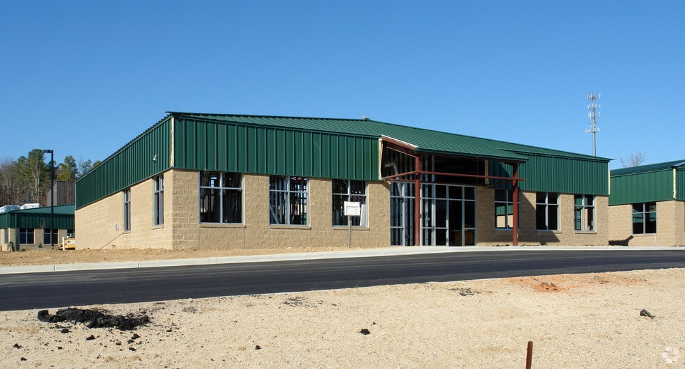 More Photos Of 2801 Rowland Rd, Raleigh Flex For Lease