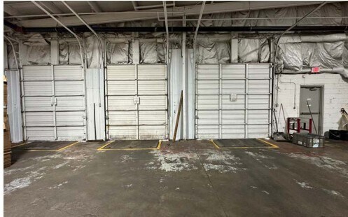 More Photos Of 15401 Industrial Dr, Schoolcraft Warehouse For Lease