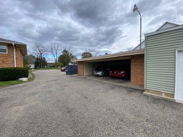 More Photos Of 1305 Lakeview Ave, Battle Creek Apartments For Sale