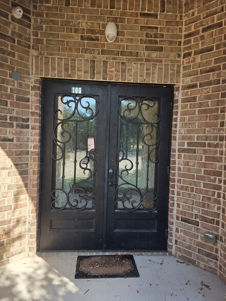 More Photos Of 8508 Precinct Line Rd, Colleyville Office For Lease