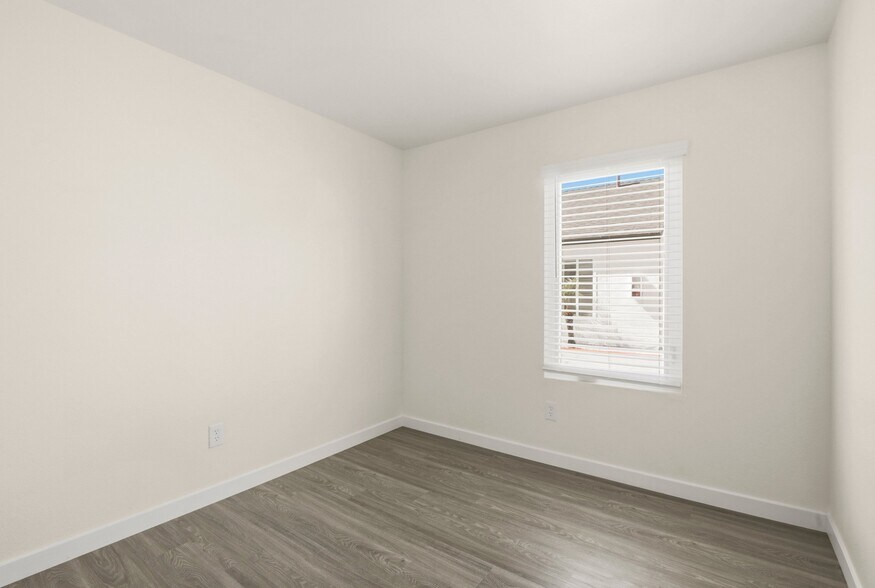 More Photos Of 6752-6770 Solita Ave, San Diego Apartments For Sale