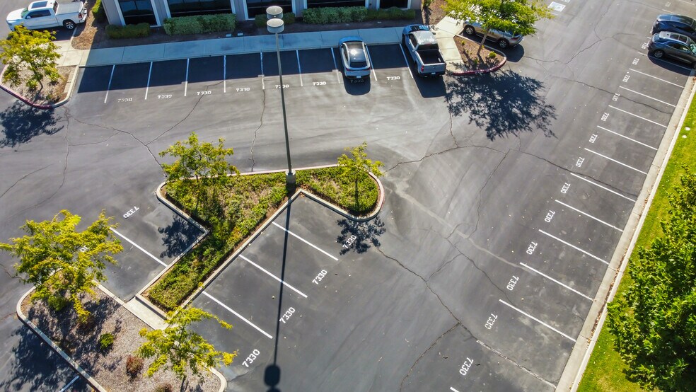 More Photos Of 7330 N Palm Ave, Fresno Office For Lease