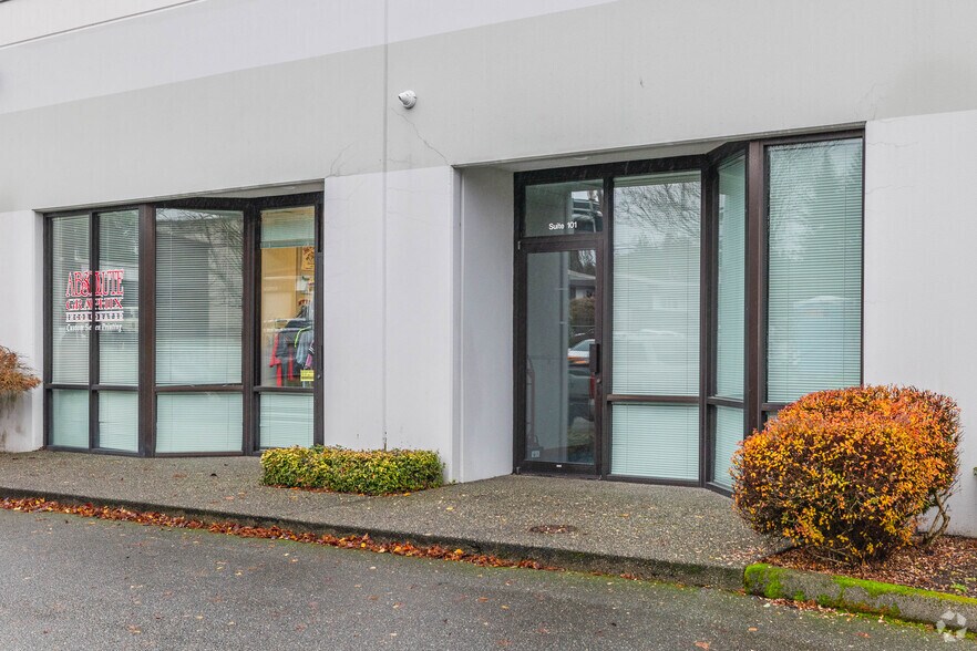 More Photos Of 2100 196th St SW, Lynnwood Flex For Lease