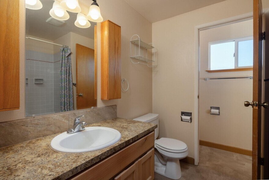 More Photos Of 61683 Daly Estates Dr, Bend Multifamily For Sale