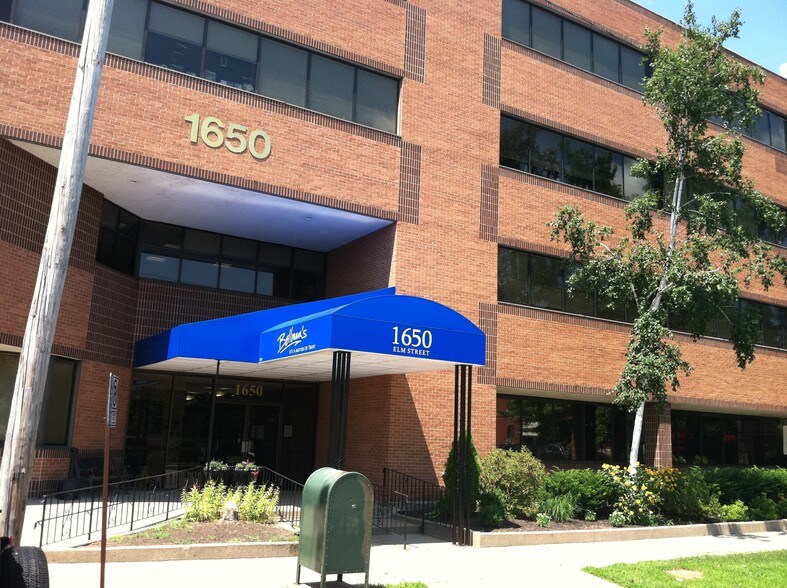 More Photos Of 1650 Elm St, Manchester Medical For Sale