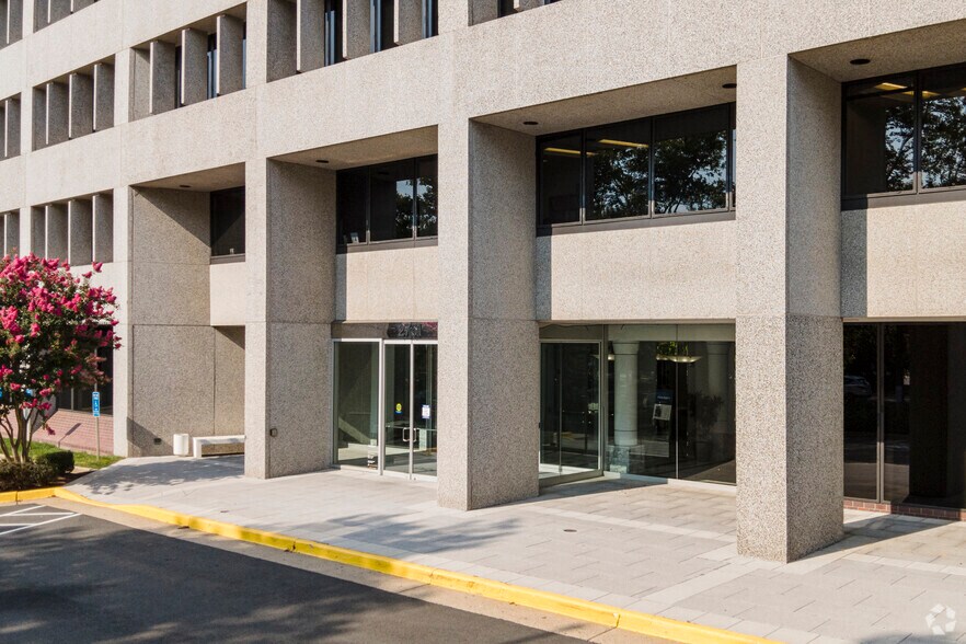 More Photos Of 2751 Prosperity Ave, Merrifield Unknown For Lease