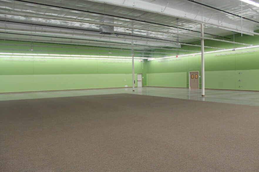 More Photos Of 908 NW 6th St, Tulia Freestanding For Sale