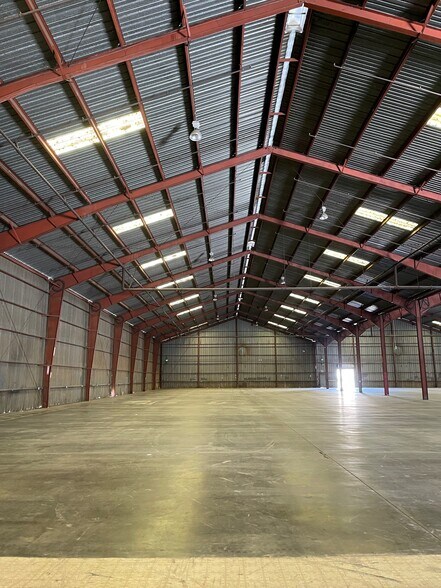 More Photos Of 25750 Springbrook Ave, Santa Clarita Warehouse For Lease