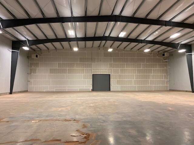 More Photos Of 3183 Highway 22 N, Dickinson Warehouse For Lease