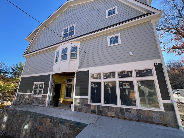More Photos Of 1123 Pleasantville Rd, Briarcliff Manor Village Storefront Retail Office For Lease