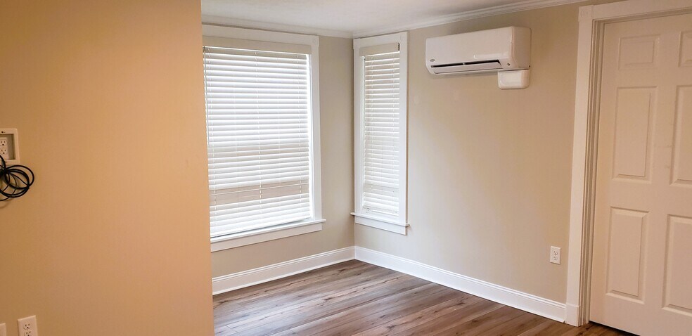 More Photos Of 4637-4639 W Prospect St, Mantua Storefront Retail Residential For Sale