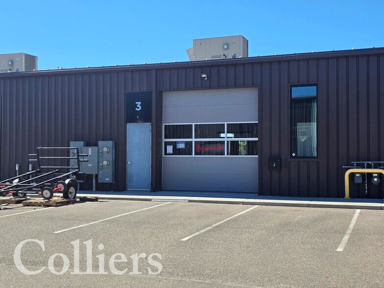 More Photos Of 240 Eastland Dr, Twin Falls Flex For Lease