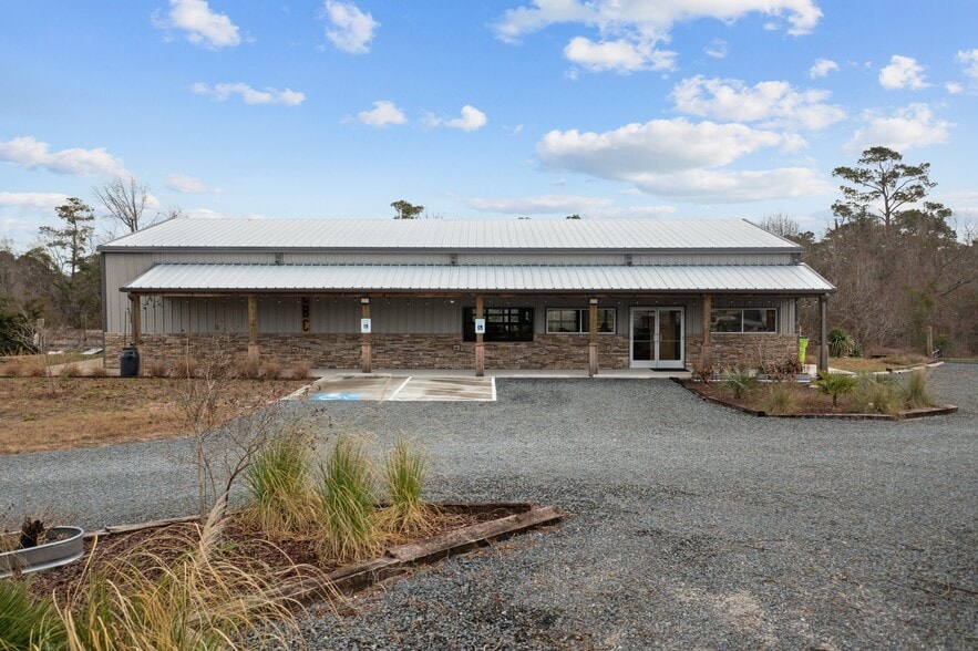 More Photos Of 4810 Long Beach Rd SE, Southport General Retail For Sale