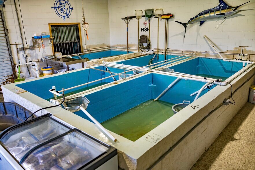 More Photos Of 3902 Highway 146 N, Texas City Marina For Sale