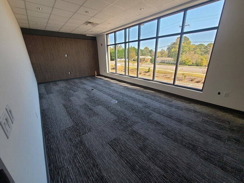 More Photos Of 1628 Main St, Wake Forest Storefront Retail Office For Lease