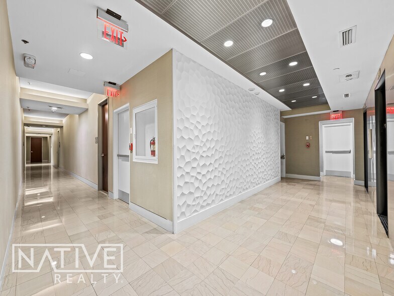 More Photos Of 14 NE 1st Ave, Miami Office For Sale