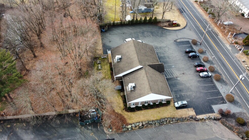 More Photos Of 406 Turnpike St, South Easton Office For Lease