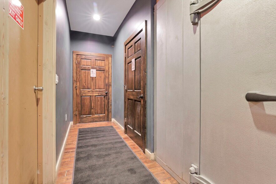 More Photos Of 14675 Zion Rd, Thornville Restaurant For Sale