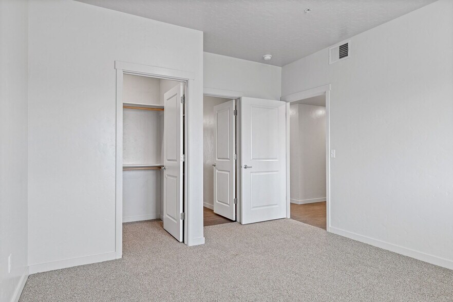 More Photos Of 16090 N Merchant Way, Nampa Apartments For Sale