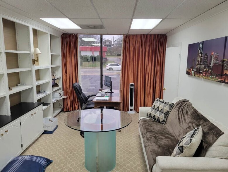 More Photos Of 311 White Bridge Rd, Nashville Office Residential For Lease