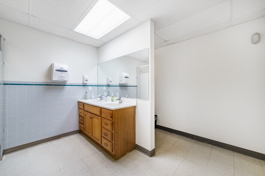 More Photos Of 2794 Indian Ripple Rd, Beavercreek Office For Sale