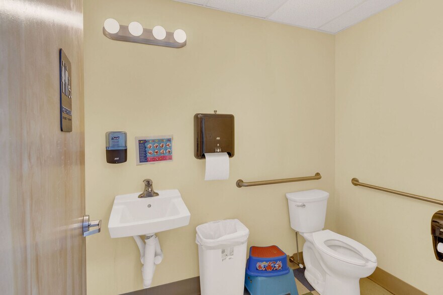 More Photos Of 1805 Princeton Ave, Trenton Daycare Center For Sale