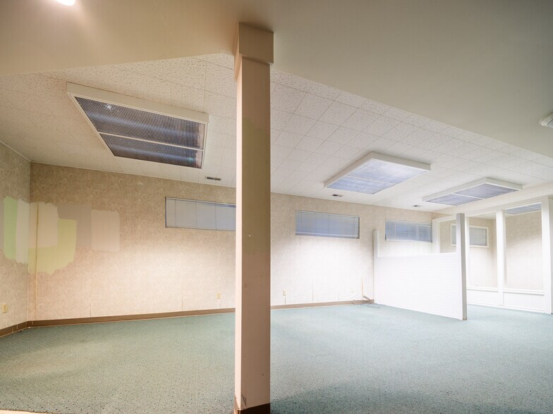 More Photos Of 330-340 Washington St SW, Albany Office For Sale