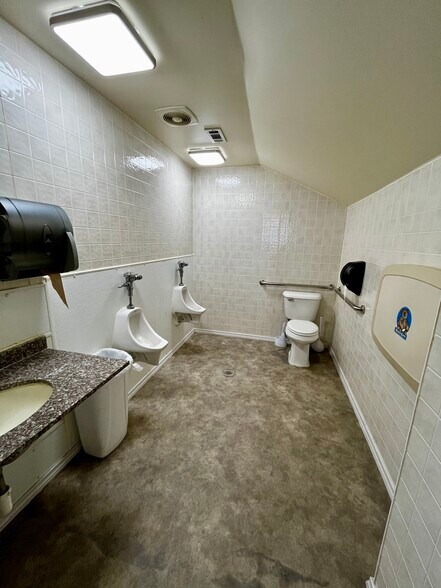 More Photos Of 55698 898 Rd, Saint Helena General Retail For Sale