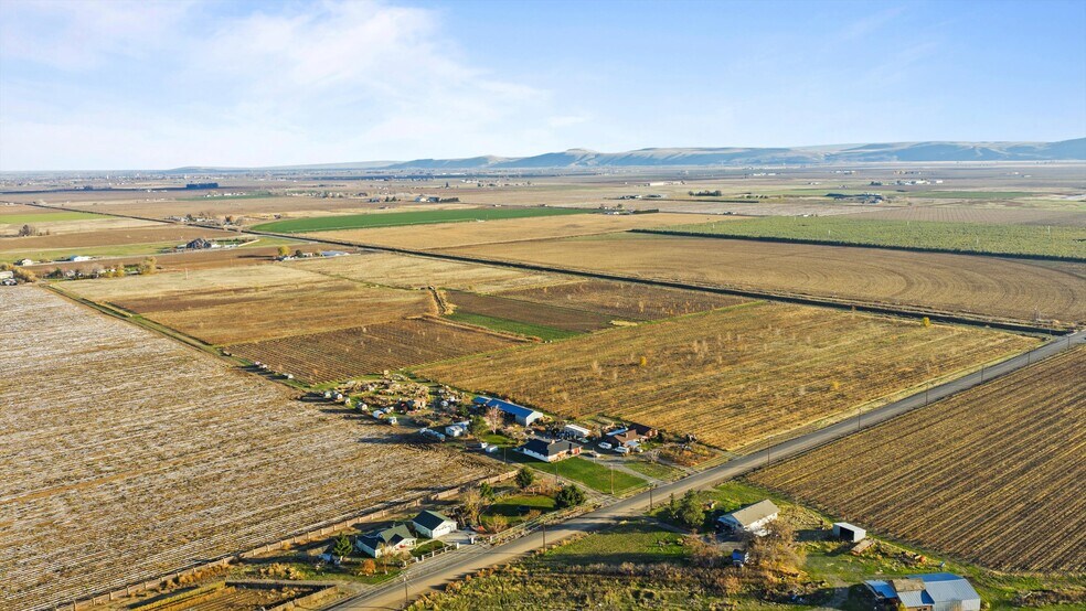 More Photos Of 6263 Ashue Rd, Wapato Land For Sale