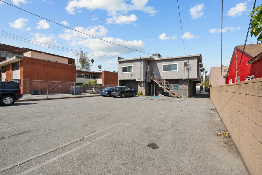 More Photos Of 14530 Hamlin St, Van Nuys Loft Creative Space For Lease