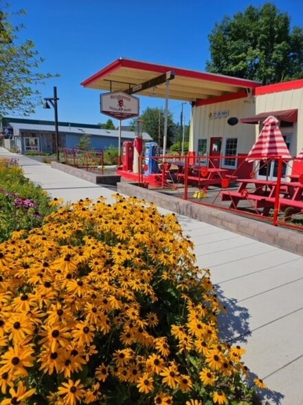 More Photos Of 4621 Tolt Ave, Carnation Freestanding For Sale