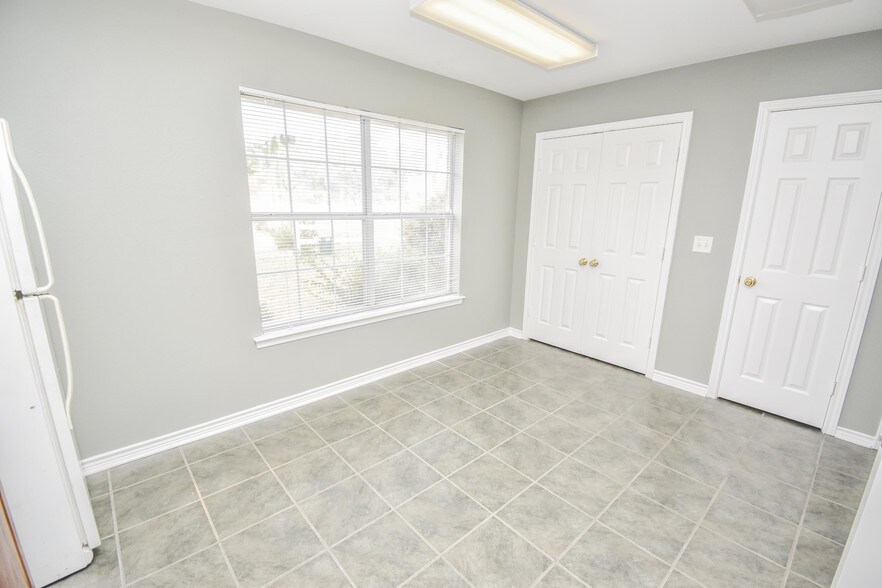 More Photos Of 511 N Northeast Loop 323, Tyler Office Residential For Lease