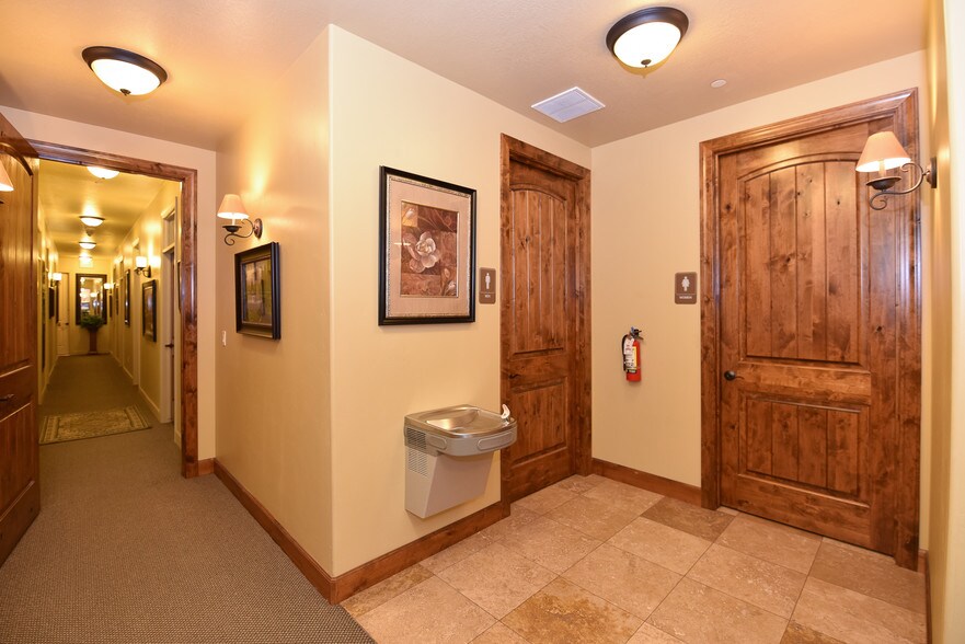 More Photos Of 377 N Marshall Way, Layton Office For Lease